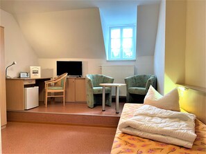 Unclassified image, 2 of 17, button