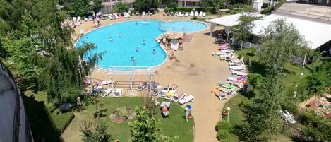 Alberca al aire libre