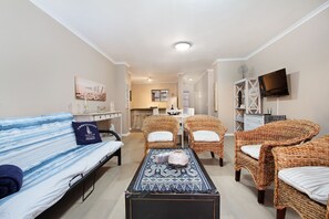 Interior - Dolphin Ridge 108 (Cape Town)