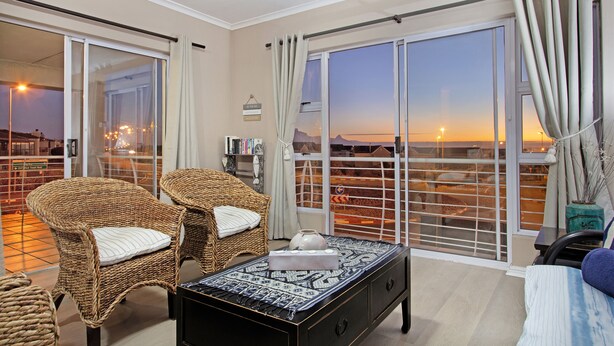 Apartment (3 Bedrooms) | Living area - Dolphin Ridge 108 (Cape Town)