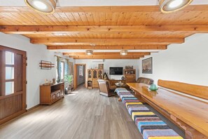 Interior - Villa Marko by Aneo Travel (Ledenice)