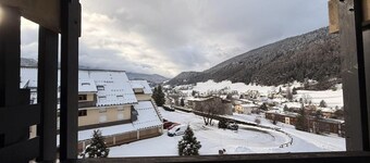 5ème étage, balcon, parking, télévision, casier à ski, 75m², Villard de Lans