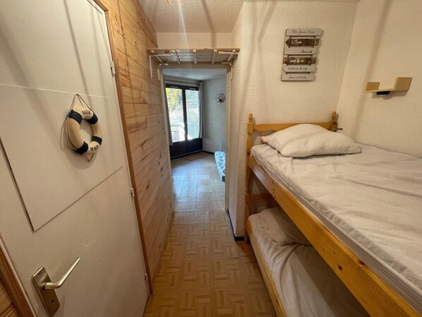 1 bedroom
