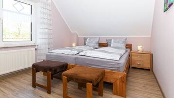2 chambres, lit parapluie, Wi-Fi, draps fournis