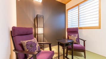 House, 2 Bedrooms