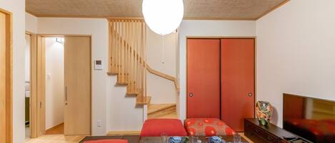 2 habitaciones, escritorio, wifi gratis y ropa de cama