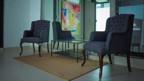 Lobby sitting area - UTD Inn (Bangkok)