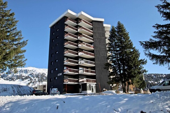 Exterior - 2nd floor, balcony, tv, ski locker, 56m², Chamrousse (Chamrousse)