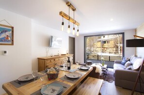 Dining - 3rd floor, terrace, tv, ski locker, 48m², Les 2 Alpes (Les Deux Alpes)