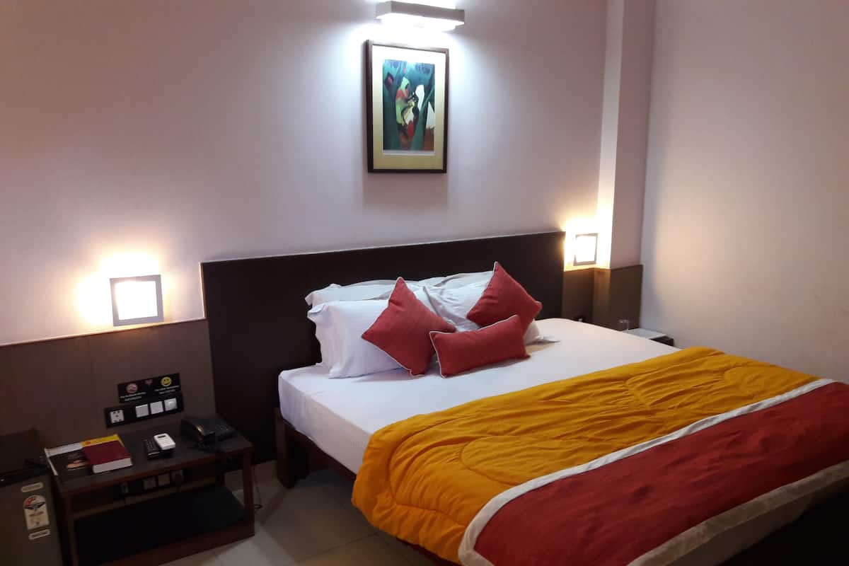 Habitación doble Deluxe | Muebles diferentes, espacio para trabajar con laptop y wifi gratis