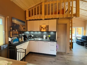 Fridge, microwave, oven, coffee/tea maker