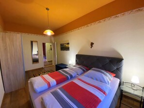 1 Schlafzimmer, Bügeleisen/Bügelbrett, Reisekinderbett, WLAN