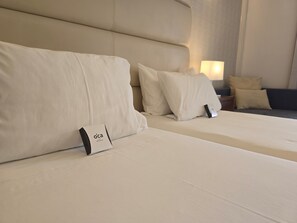 Standard Studio | In-room safe, desk, iron/ironing board, free WiFi - Oca Vitória Village (Porto)