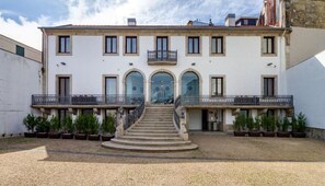 Front of property - Oca Vitória Village (Porto)
