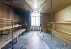 Couples treatment room(s), sauna, hot tub, steam room, body treatments - Oca Vitória Village (Porto)