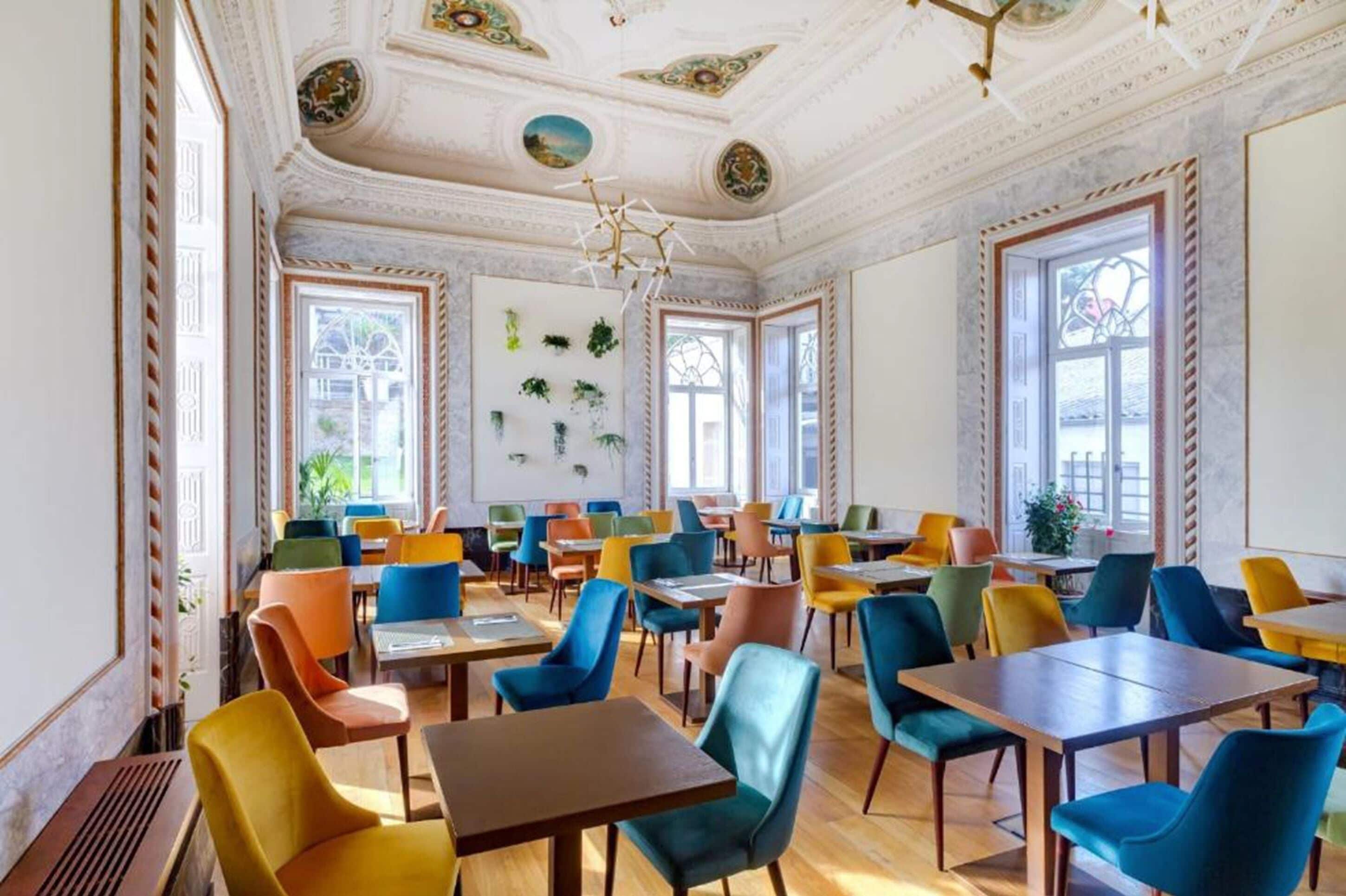Café da manhã com buffet todos os dias mediante uma taxa