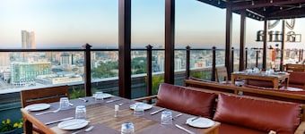 AURA SUITES