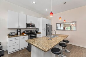 Fridge, microwave, oven, stovetop - Ground Floor Condo with Pool, Gym & BBQ Area! Short Walk to Beach! (South Padre Island)