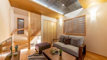 Deluxe House | 1 bedroom, desk, free WiFi, bed sheets