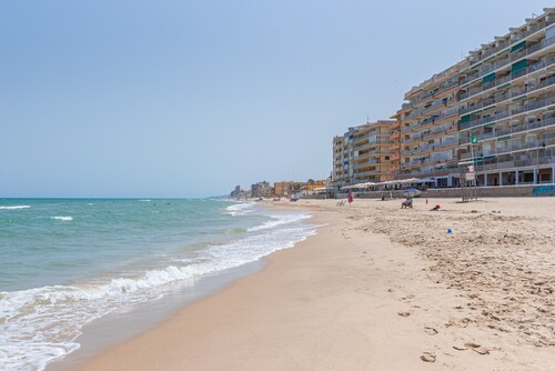 Apartment 'View of the sea Beach 50 meters' with Terrace, A/C & Wi-Fi