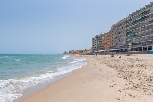 Apartment 'View of the sea Beach 50 meters' with Terrace, A/C & Wi-Fi