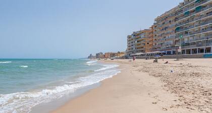 Apartment 'View of the sea Beach 50 meters' with Terrace, A/C & Wi-Fi