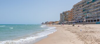 Apartment 'View of the sea Beach 50 meters' with Terrace, A/C & Wi-Fi