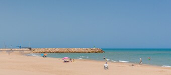 Apartment 'View of the sea Beach 50 meters' with Terrace, A/C & Wi-Fi