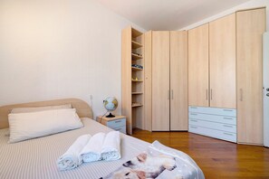 2 bedrooms, free WiFi, bed sheets