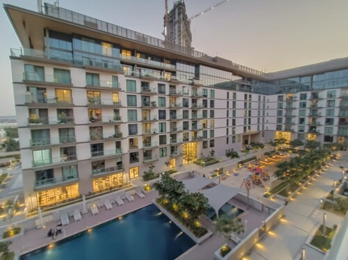 SuperHost - Spacious Apartment With Balcony In Sobha Hartland