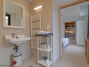 2 bedrooms, free WiFi