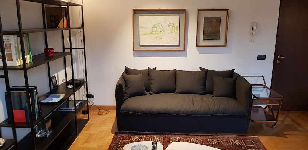 INTERNO GAVI ELEGANTE APPARTAMENTO NEL CUORE DI VERONA