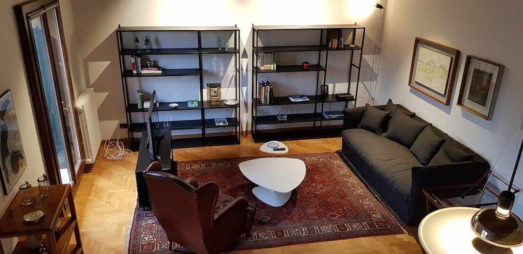 INTERNO GAVI ELEGANTE APPARTAMENTO NEL CUORE DI VERONA