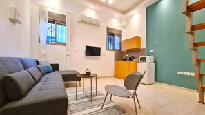 Studio with Kitchen and Gallery | Living area