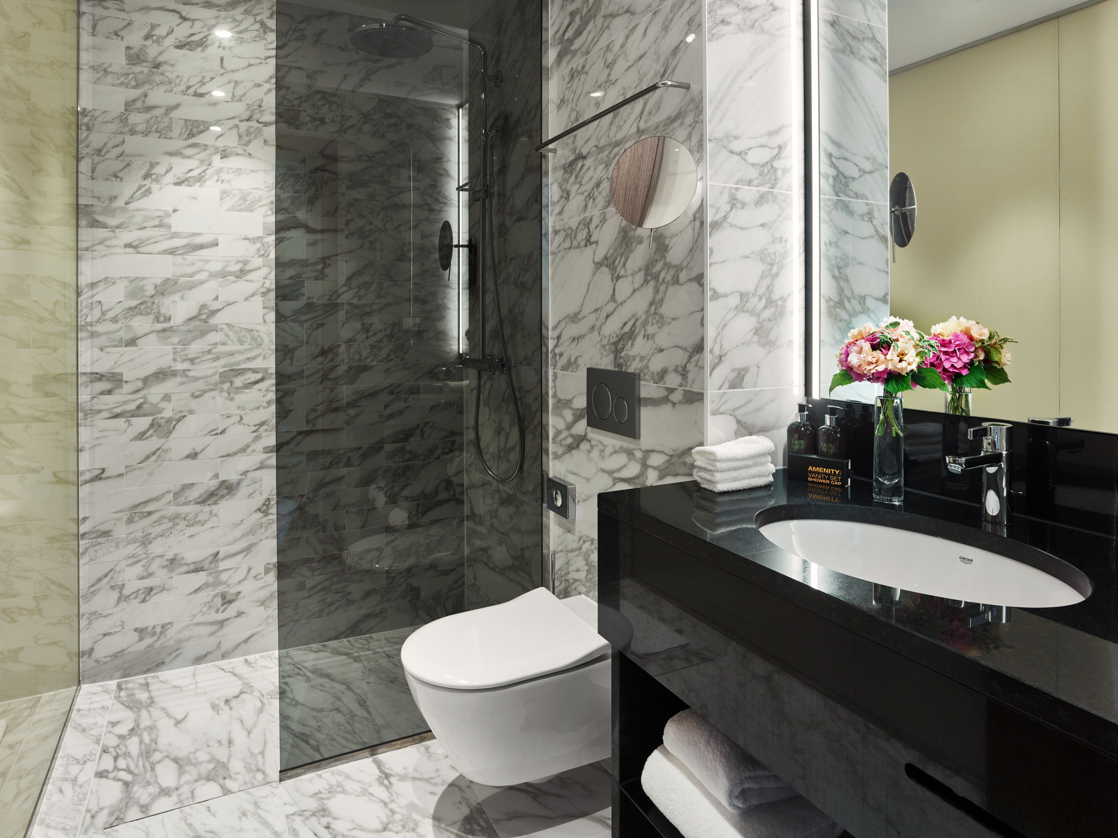 shower, rainfall showerhead, free toiletries, hair dryer