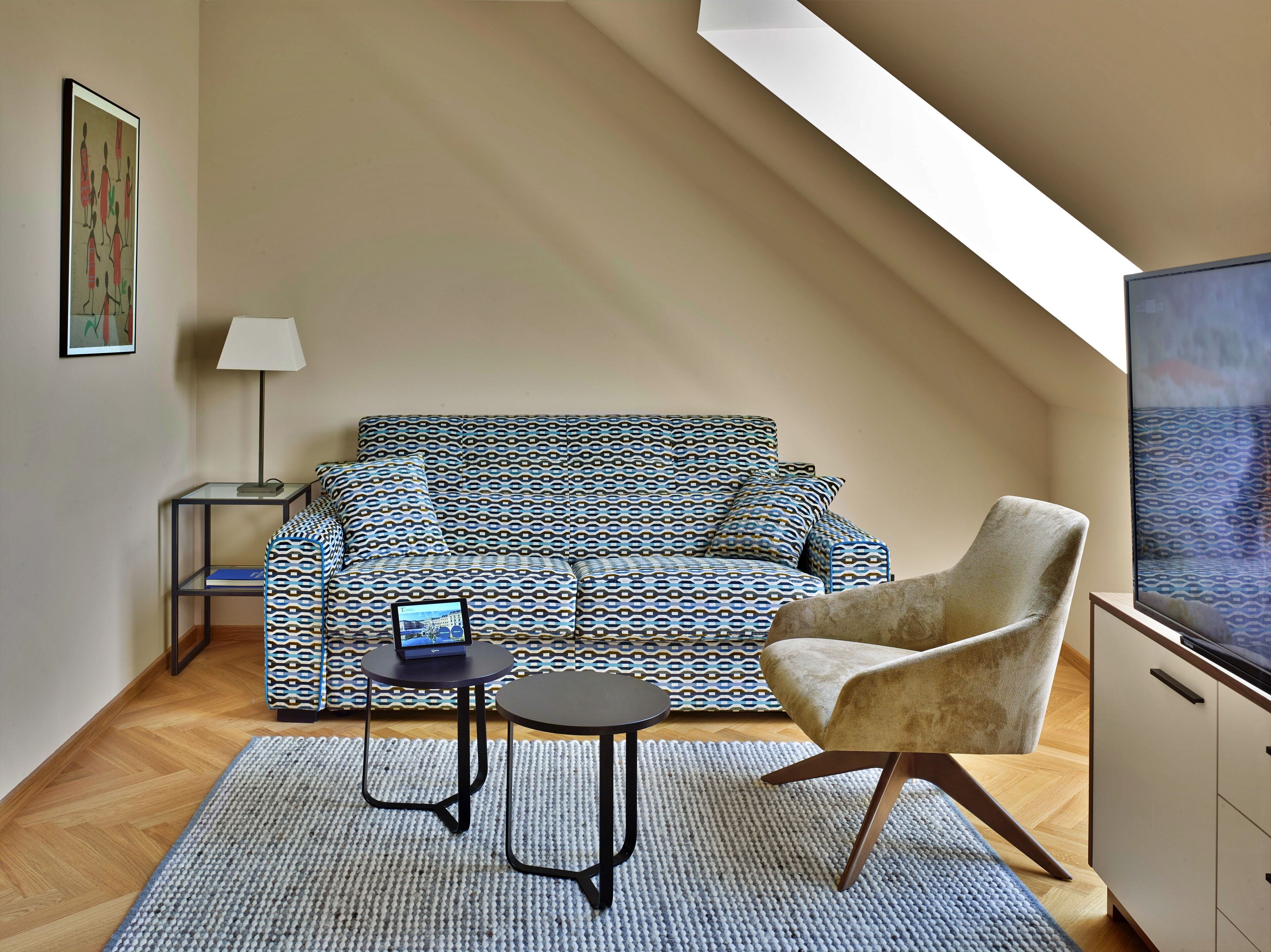 classic double room, 1 queen bed with sofa bed | 1 bedroom, down duvets, minibar, in-room safe