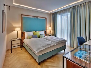 Classic-Doppelzimmer | Daunenbettdecken, Minibar, Zimmersafe, Schreibtisch