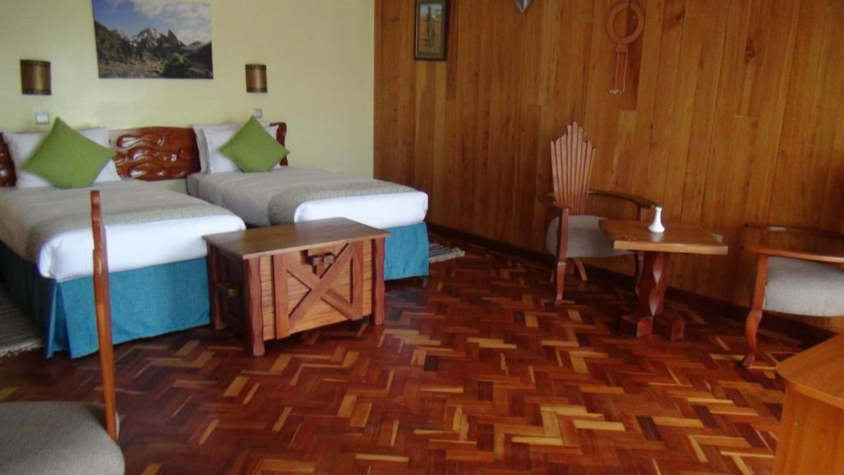 family room, 3 bedrooms | bed sheets