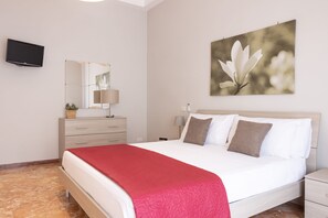 2 Schlafzimmer, Zimmersafe, Bügeleisen/Bügelbrett, kostenloses WLAN