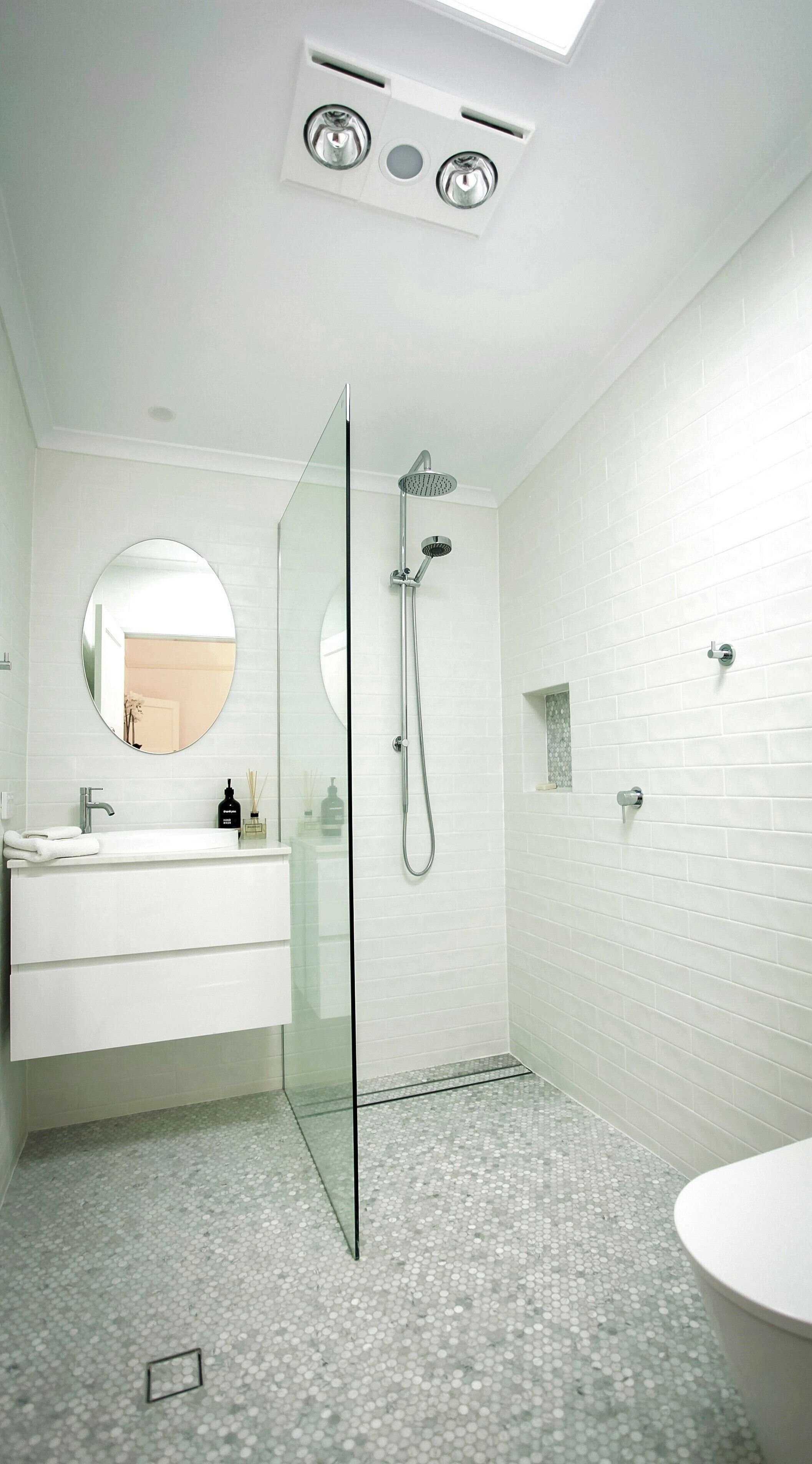 Luxuriously appointed, recently renovated 4 bed, 3 bath home in CBD