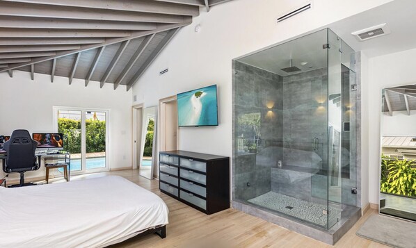 2 bedrooms, desk, free WiFi