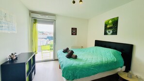 1 habitación y ropa de cama 