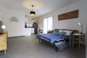 1 bedroom, iron/ironing board, free WiFi, bed sheets