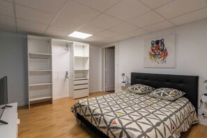 1 chambre, Wi-Fi gratuit, draps fournis
