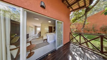 Deluxe Double Room, Garden View