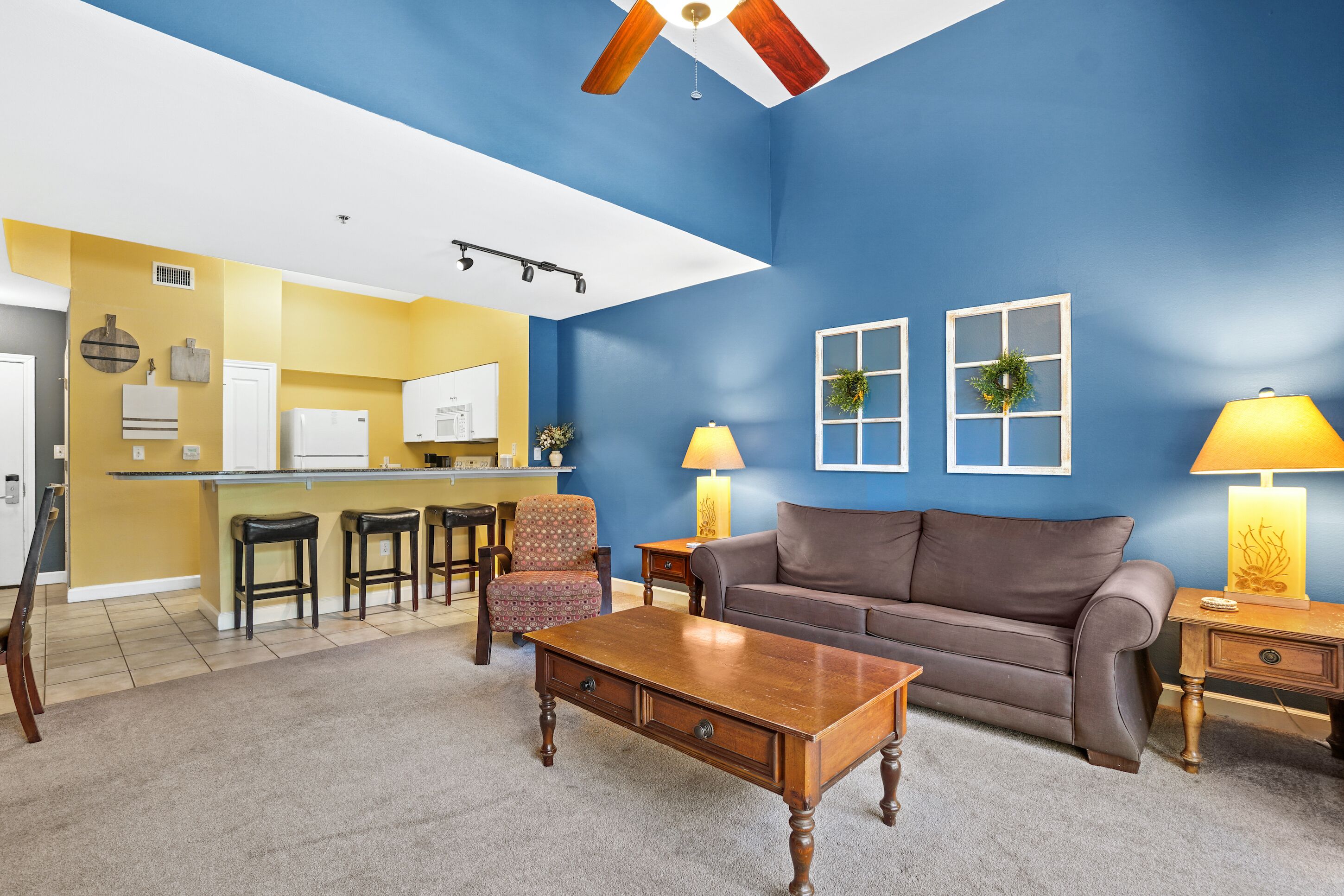 Low Floor, Beachfront, Huge Pools, Hot Tub, Indoor Pool, Free Activities Daily