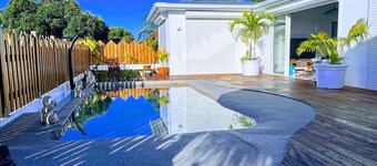 Villa Amaryllis (luxueuse,piscine,vue mer,plage)