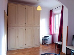 Apartamento clássico | 3 quartos, Wi-Fi de cortesia