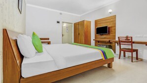 Deluxe-Doppelzimmer | Schreibtisch, Bügeleisen/Bügelbrett