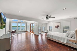 7 Schlafzimmer, Bügeleisen/Bügelbrett, WLAN, Bettwäsche